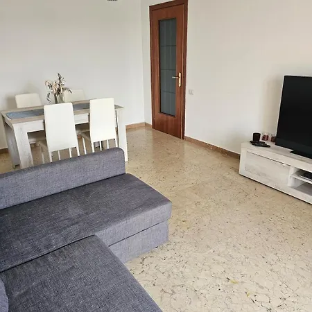 Apartment 25 Rom