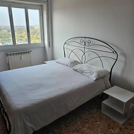 25 Apartment