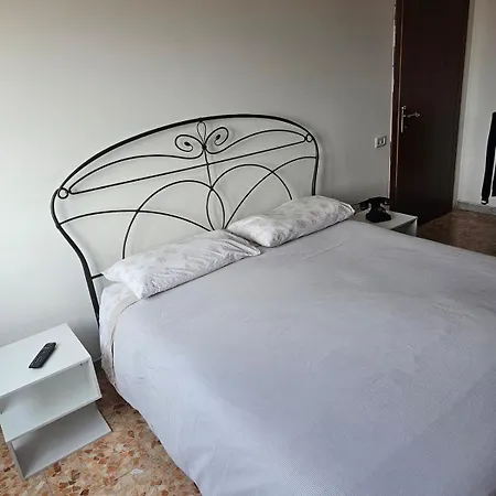25 * Roma